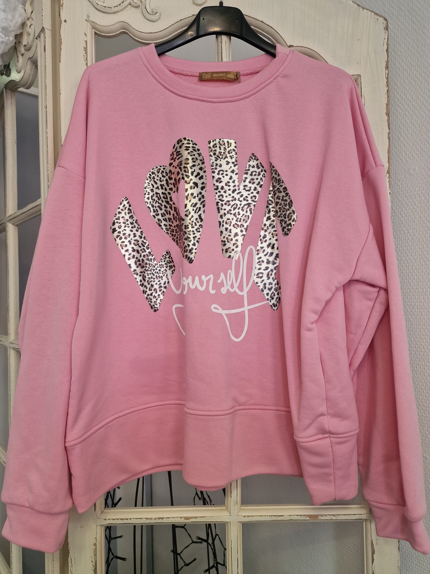 Boho Love pink sweatshirt