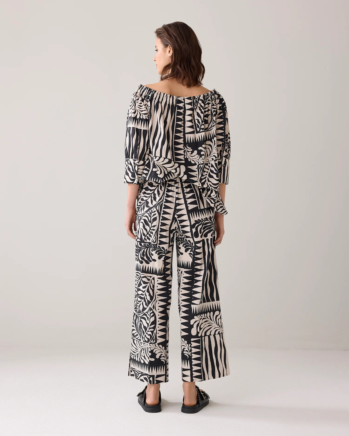 Summum 7/8th length two-tone trousers