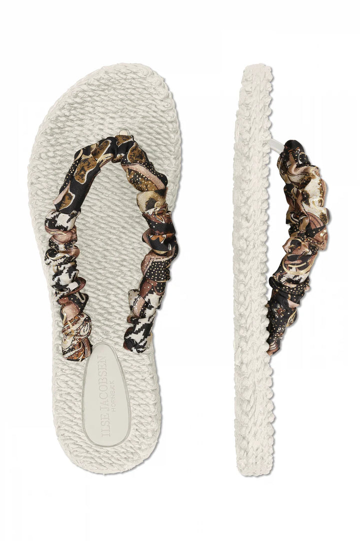Sandal - Cheerful sandal - sand