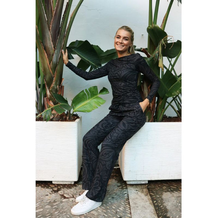 Liberte Alma Turn Top - Dark Grey Black Tia