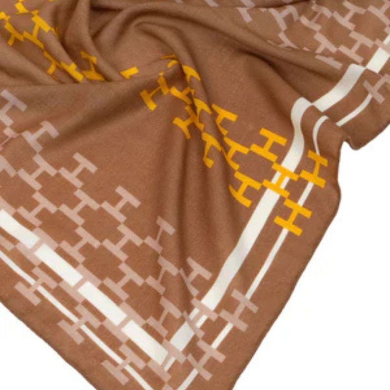 HÉST - Dora Scarf  - Mocha Mousse