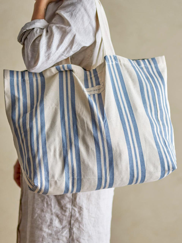 Bloomingville shopper