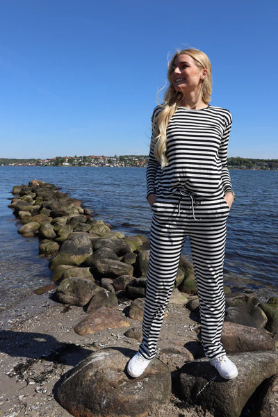 NATALIA-STRAIGHT-PANTS - BLACK CREME STRIPE