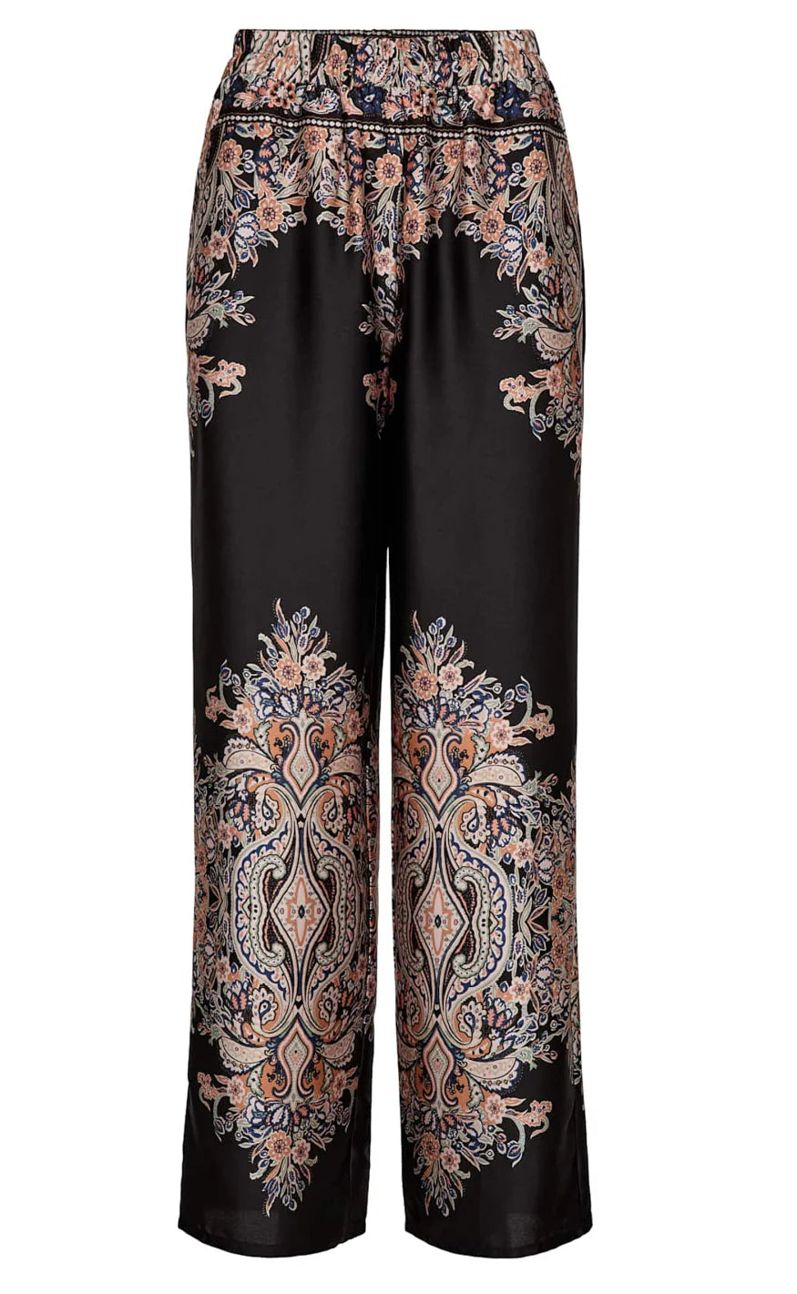 Liberté Wennise Pants– Black Paisley