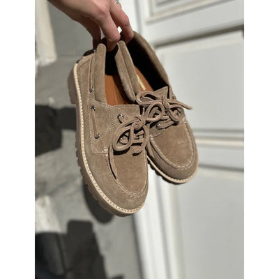 THE WALK SUEDE - BISCUIT