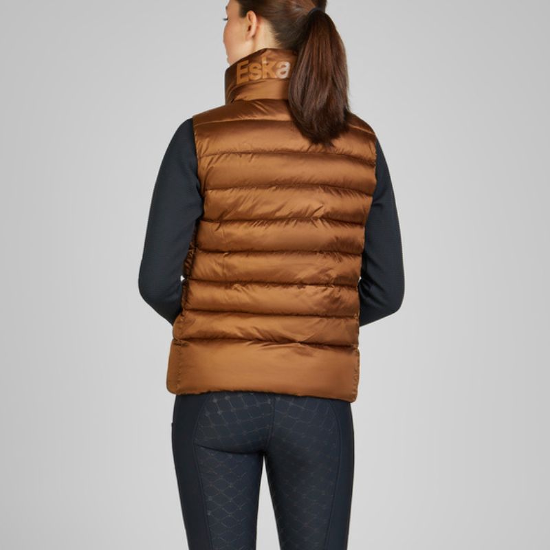 Eskadron Quilt Vest - Almond, vest, ridevest, eskadron vest, rideudstyr 