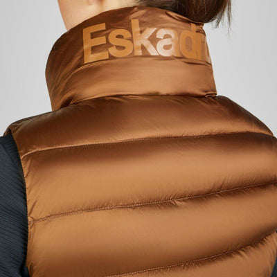 Eskadron Quilt Vest - Almond, vest, ridevest, eskadron vest, rideudstyr 