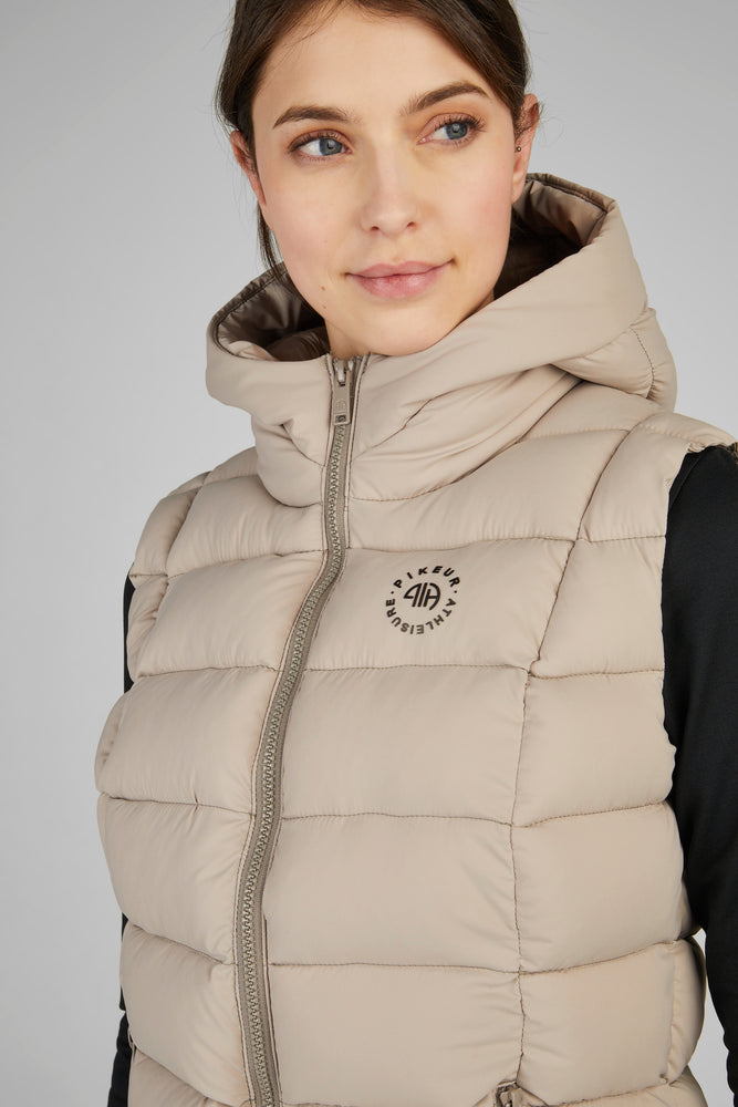 Pikeur Athleisure Quilt Vest - Sand, vest, pikeur vest, ridevest, ridevest, ridetøj, rideudstyr, 