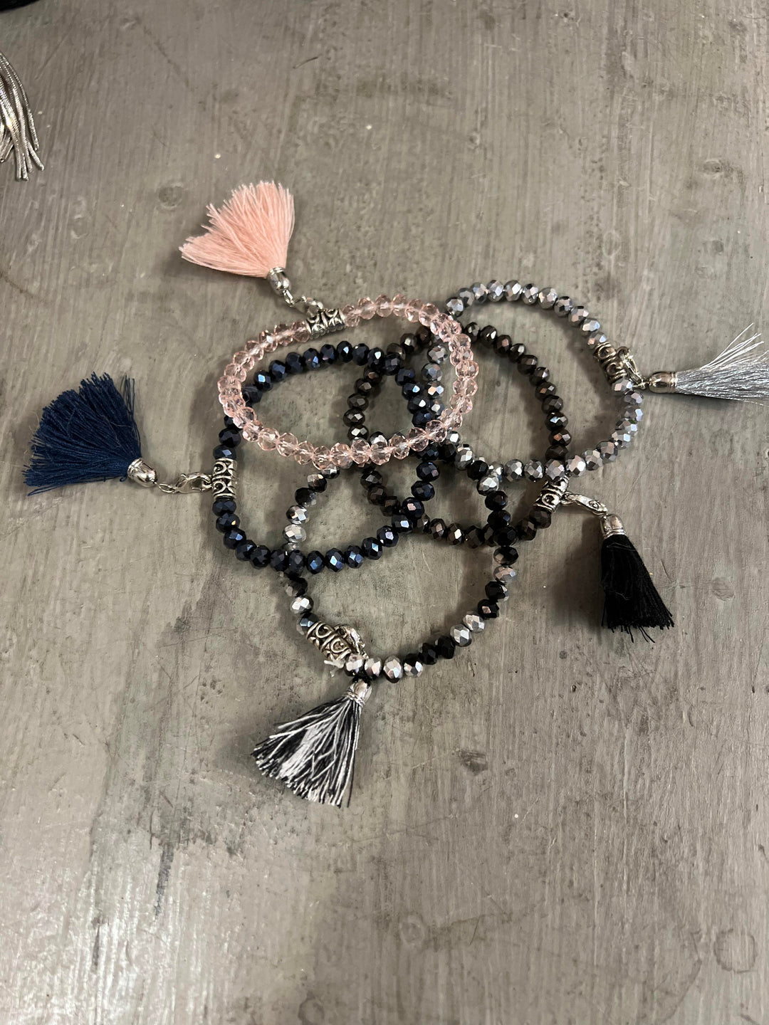 Cat &amp; Co Kvast Armbånd