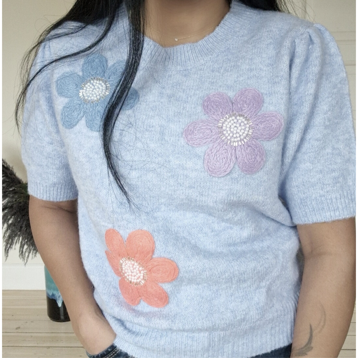 strikbluse fra Define Lea strik bluse blå med blomster